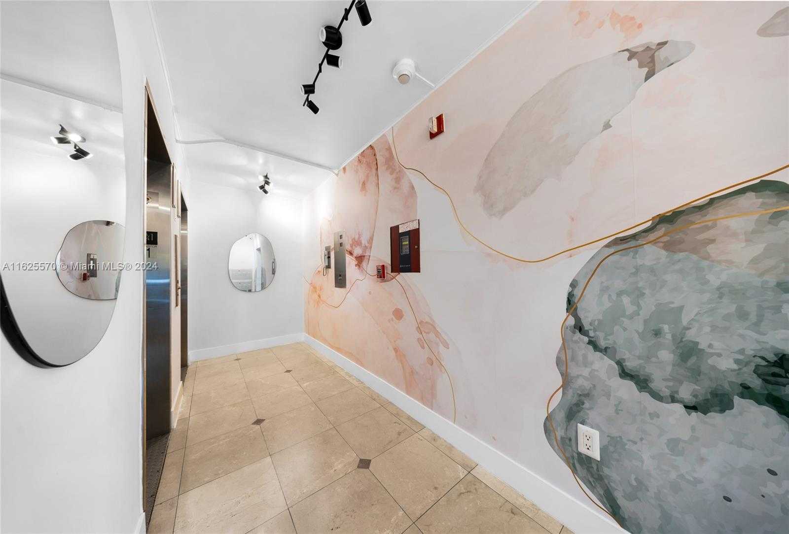 Small Image of 7133 BAY DR #401, Miami Beach Number 25