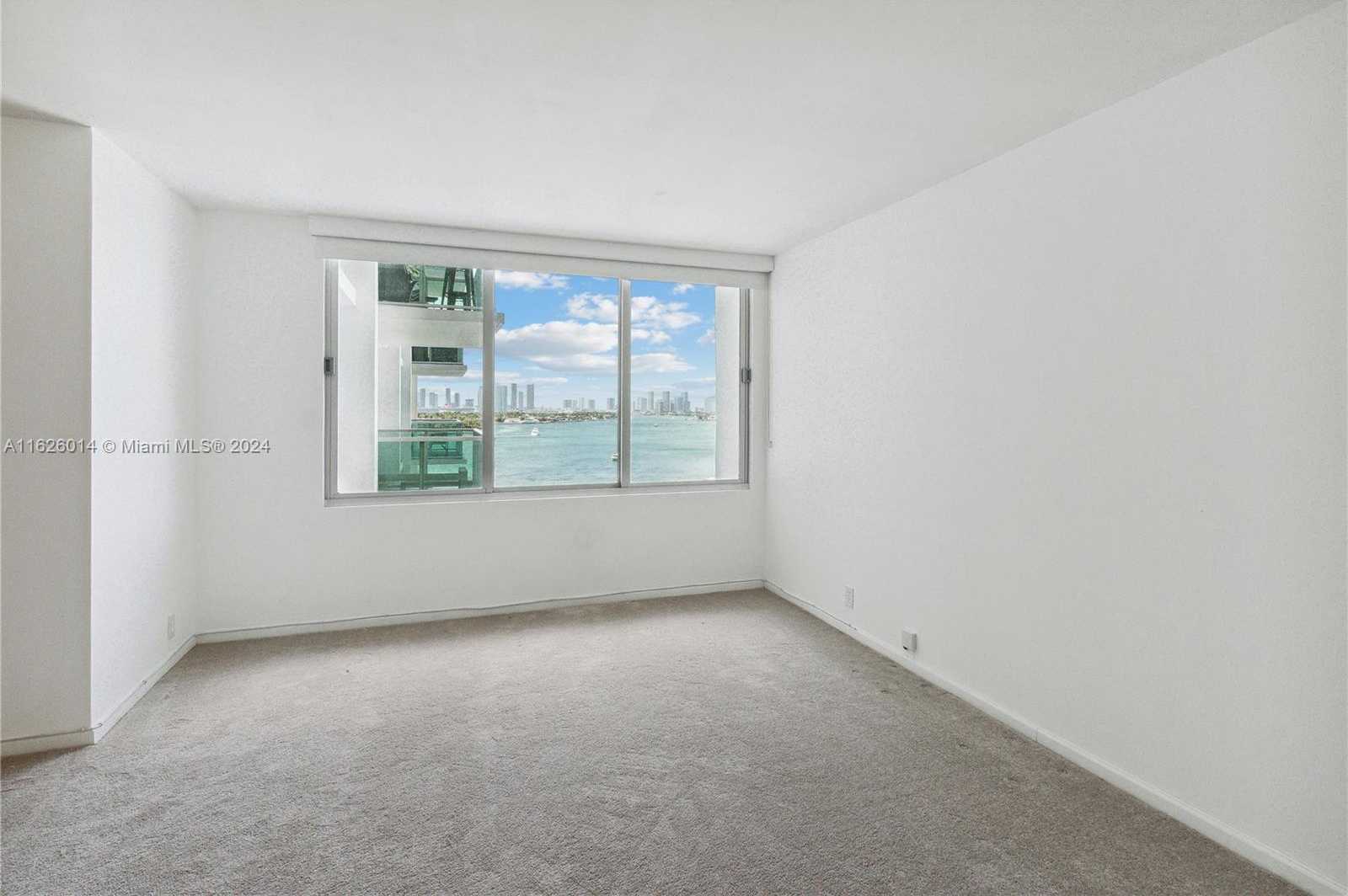 Small Image of 1000 WEST AVE #821, Miami Beach Number 2