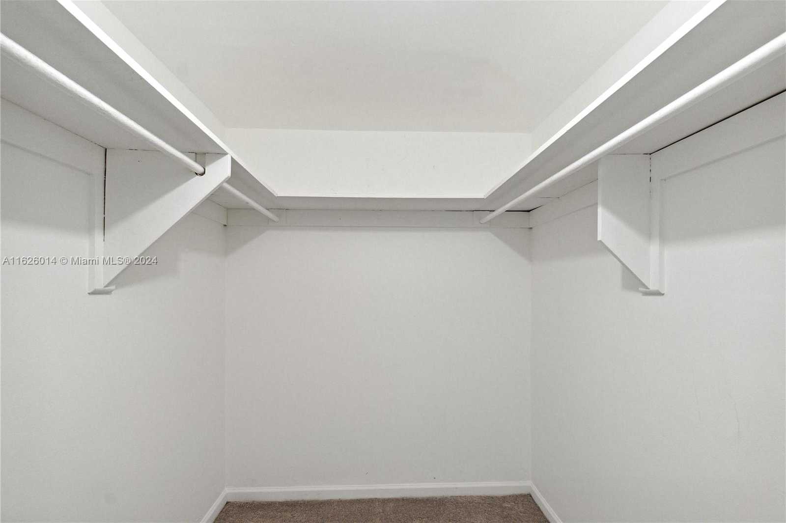 Small Image of 1000 WEST AVE #821, Miami Beach Number 8