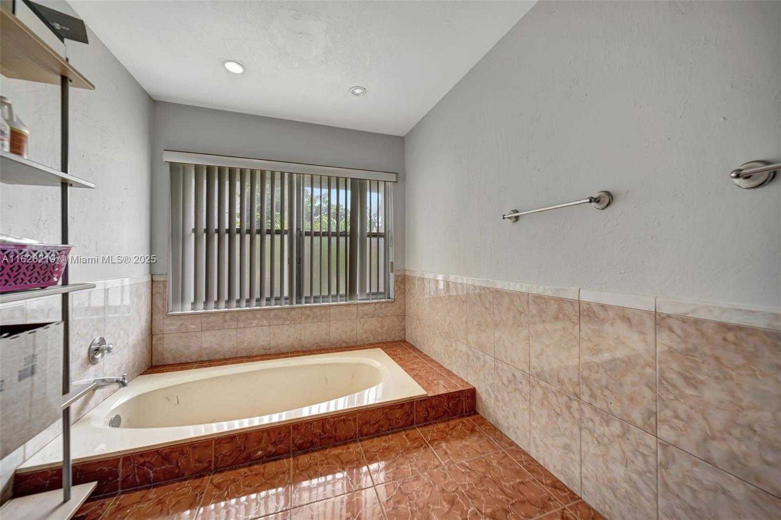 Small Image of 1809 NORTH WEST 58TH AVE #18, Lauderhill Number 26