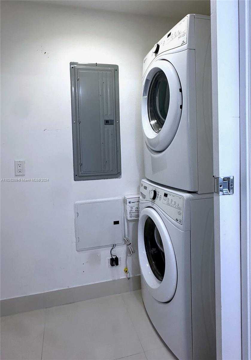 Small Image of 600 NORTH EAST 27TH ST #2302, Miami Number 21