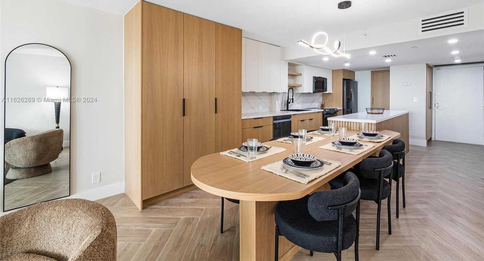 Small Image of 1717 NORTH BAYSHORE DR #A-3755, Miami Number 2
