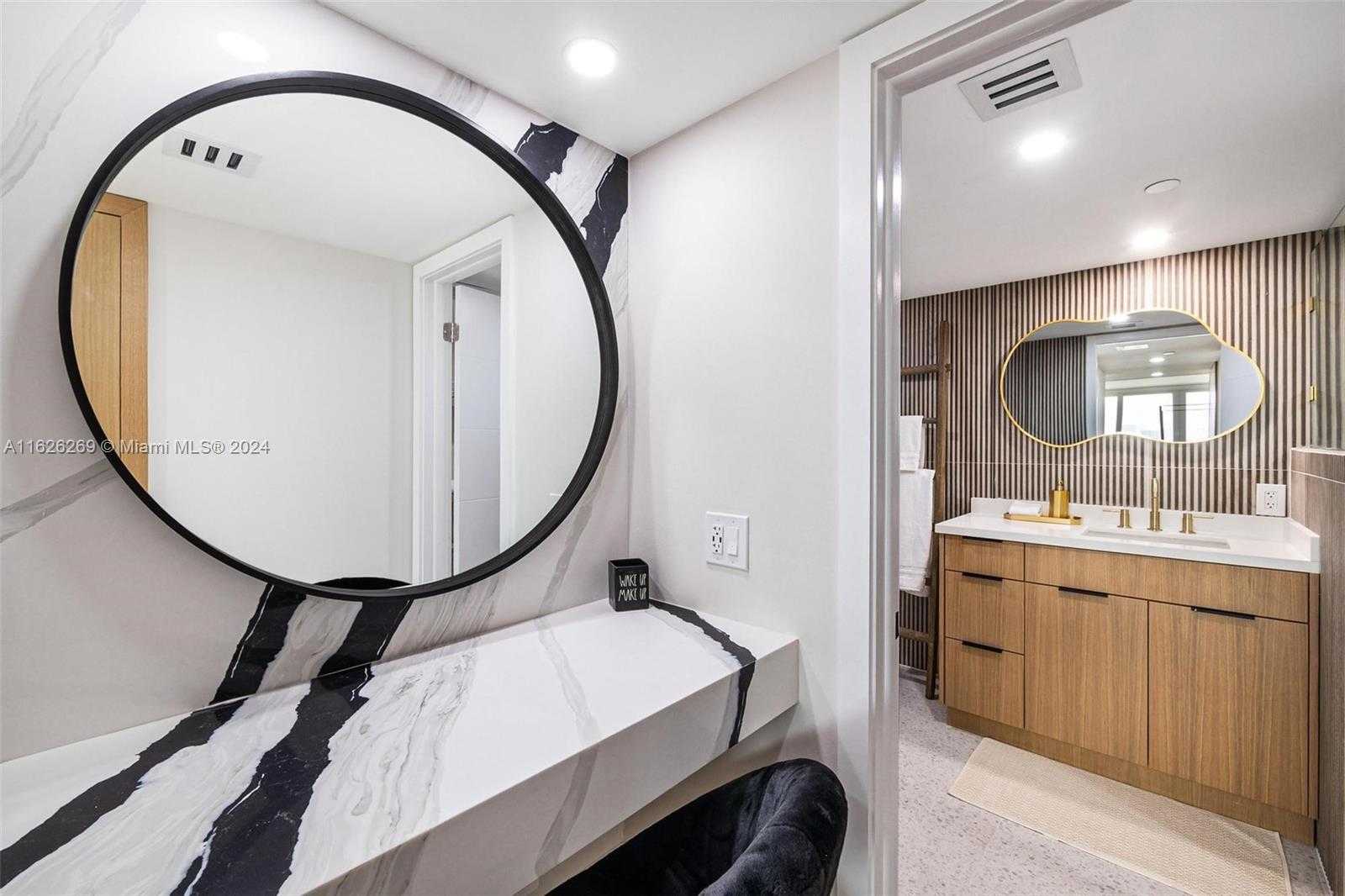 Small Image of 1717 NORTH BAYSHORE DR #A-3755, Miami Number 21