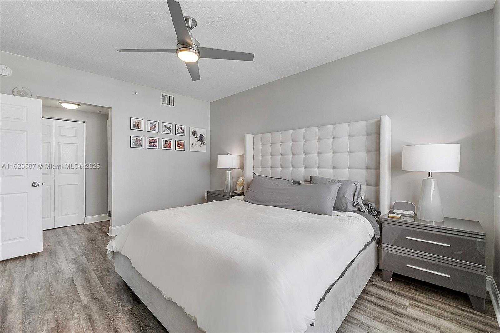 Small Image of 2000 NORTH BAYSHORE DR #1401, Miami Number 11