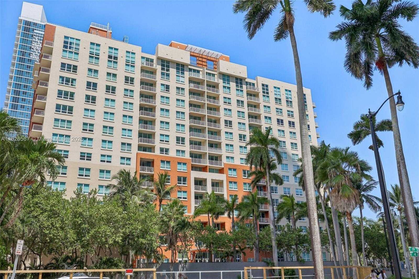 Small Image of 2000 NORTH BAYSHORE DR #1401, Miami Number 24