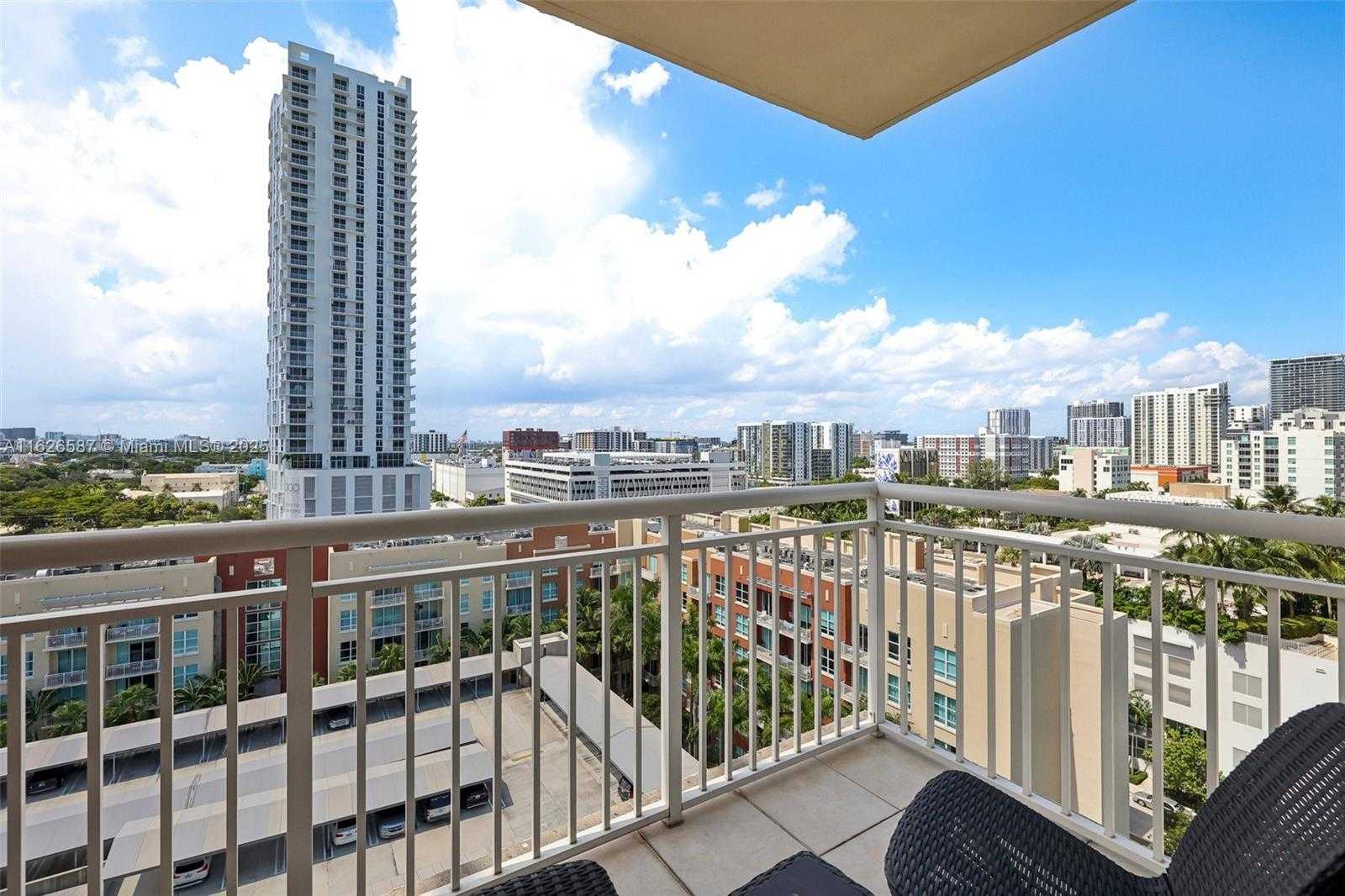 Small Image of 2000 NORTH BAYSHORE DR #1401, Miami Number 26