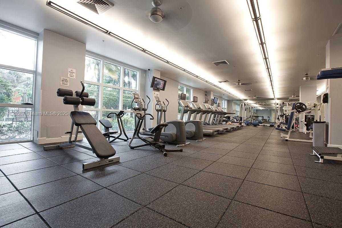 Small Image of 2000 NORTH BAYSHORE DR #1401, Miami Number 33