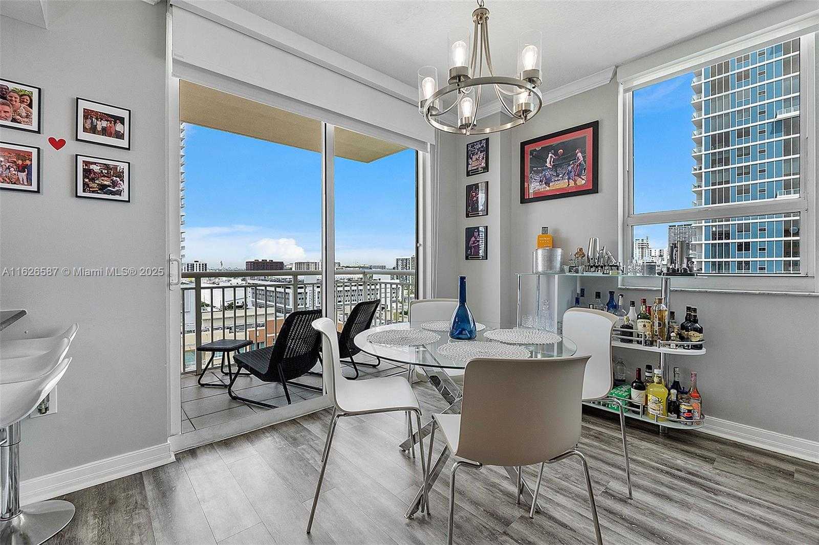 Small Image of 2000 NORTH BAYSHORE DR #1401, Miami Number 8