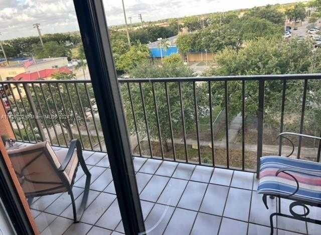 Small Image of 1800 WEST 54 ST #406, Hialeah Number 4
