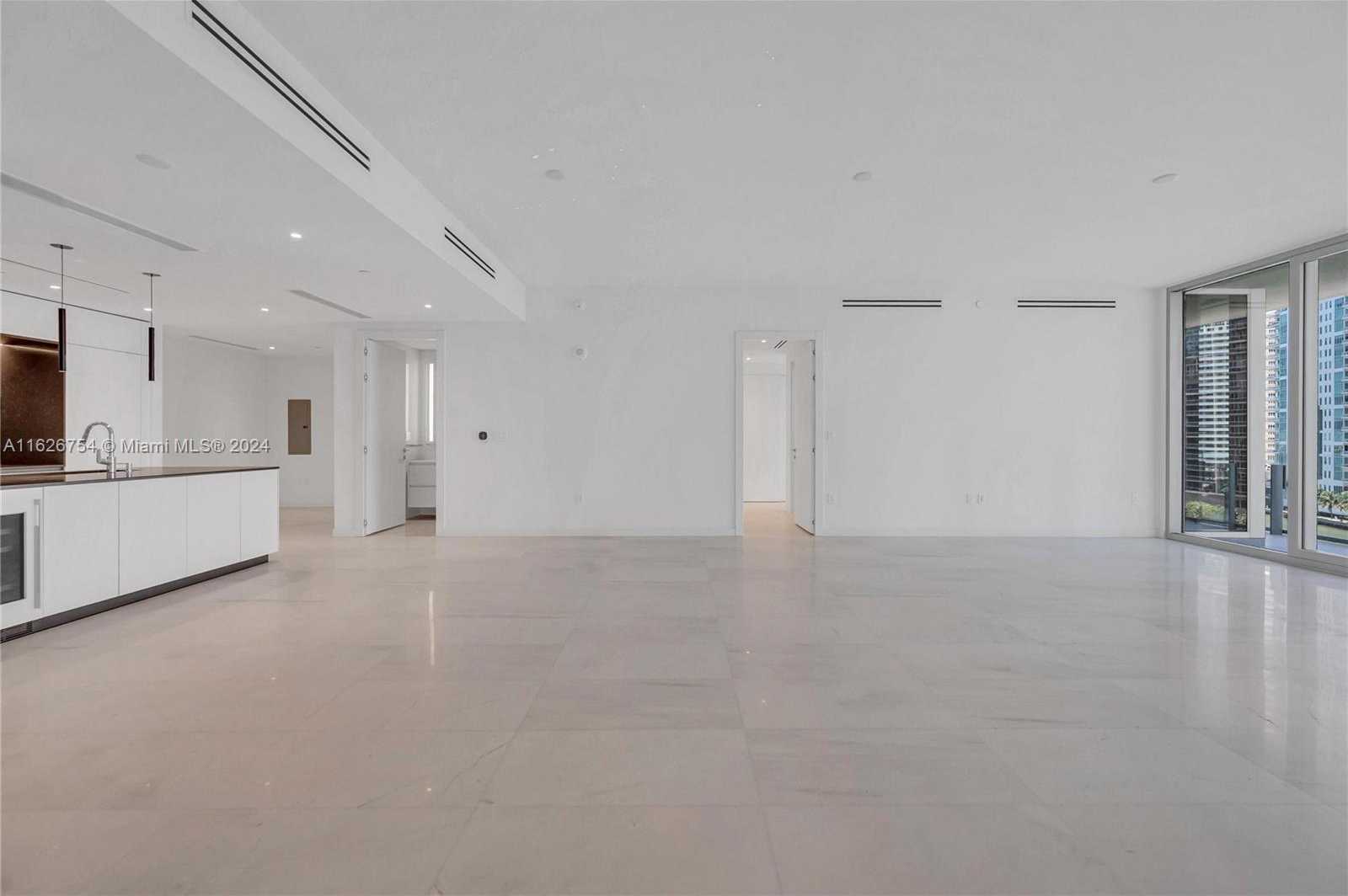 Small Image of 300 BISCAYNE BLVD WAY #703, Miami Number 14