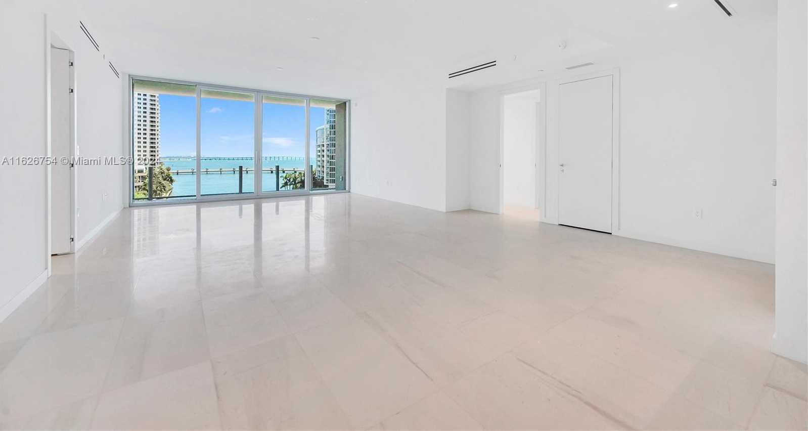 Small Image of 300 BISCAYNE BLVD WAY #703, Miami Number 3