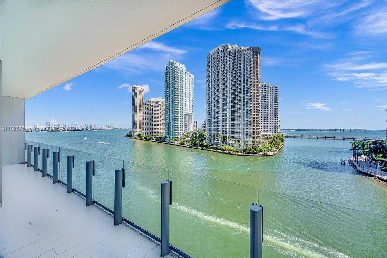 Small Image of 300 BISCAYNE BLVD WAY #703, Miami Number 7