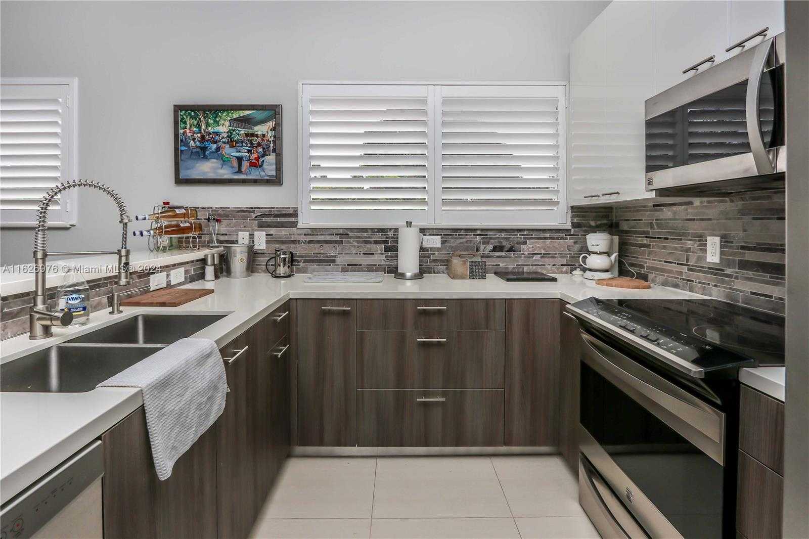 Small Image of 645 NORTH EAST 9TH AVE, Fort Lauderdale Number 27