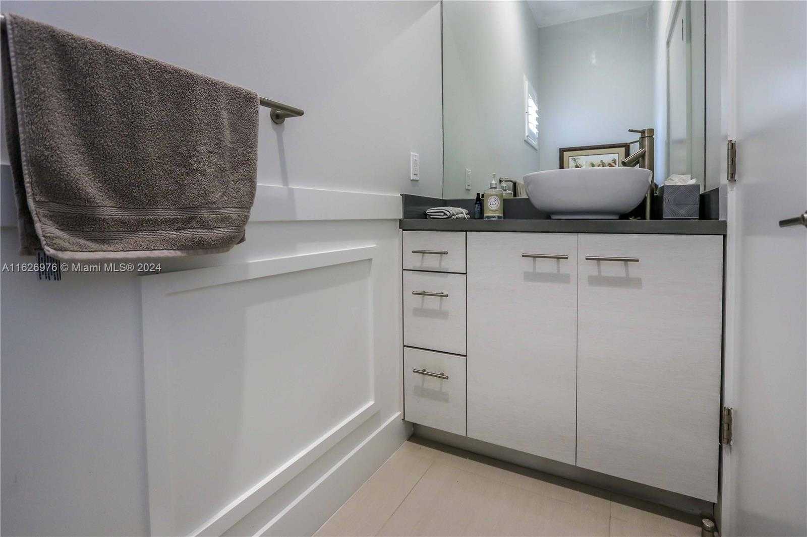 Small Image of 645 NORTH EAST 9TH AVE, Fort Lauderdale Number 29
