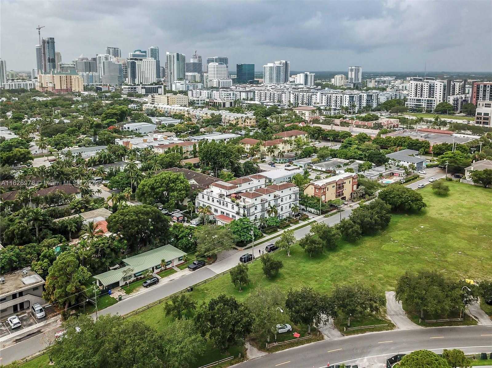 Small Image of 645 NORTH EAST 9TH AVE, Fort Lauderdale Number 46