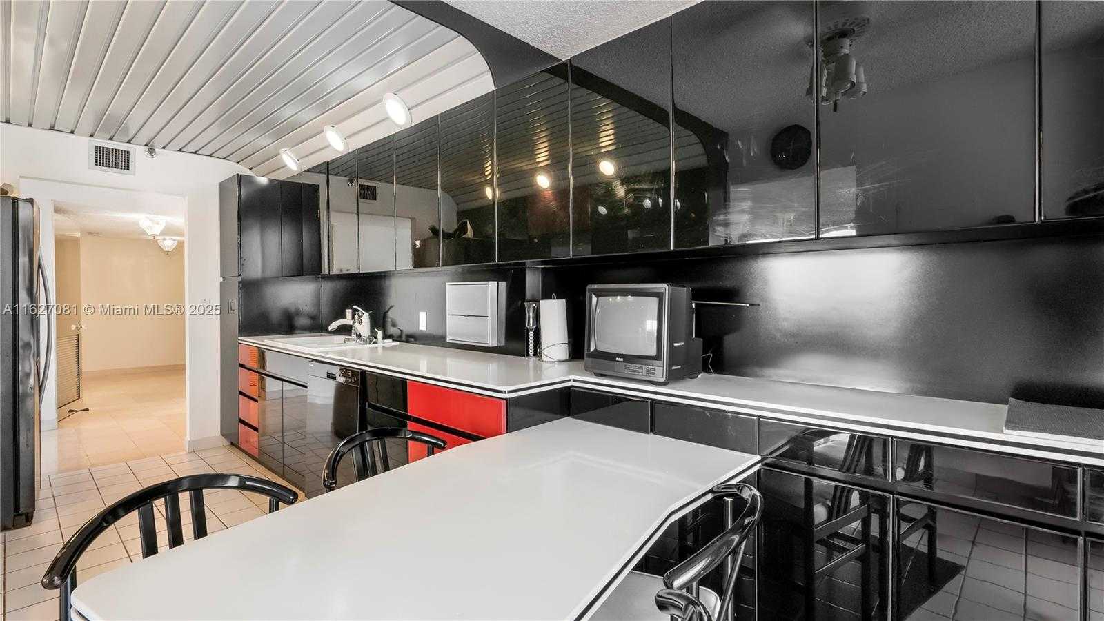 Small Image of 8877 COLLINS AVE #1107, Surfside Number 13