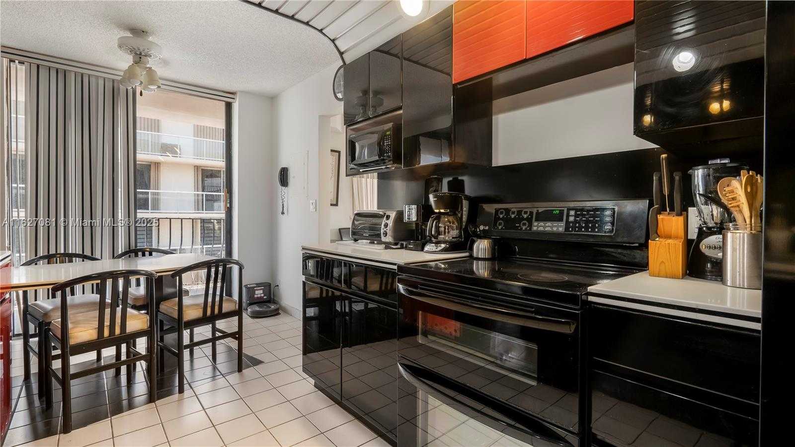 Small Image of 8877 COLLINS AVE #1107, Surfside Number 7