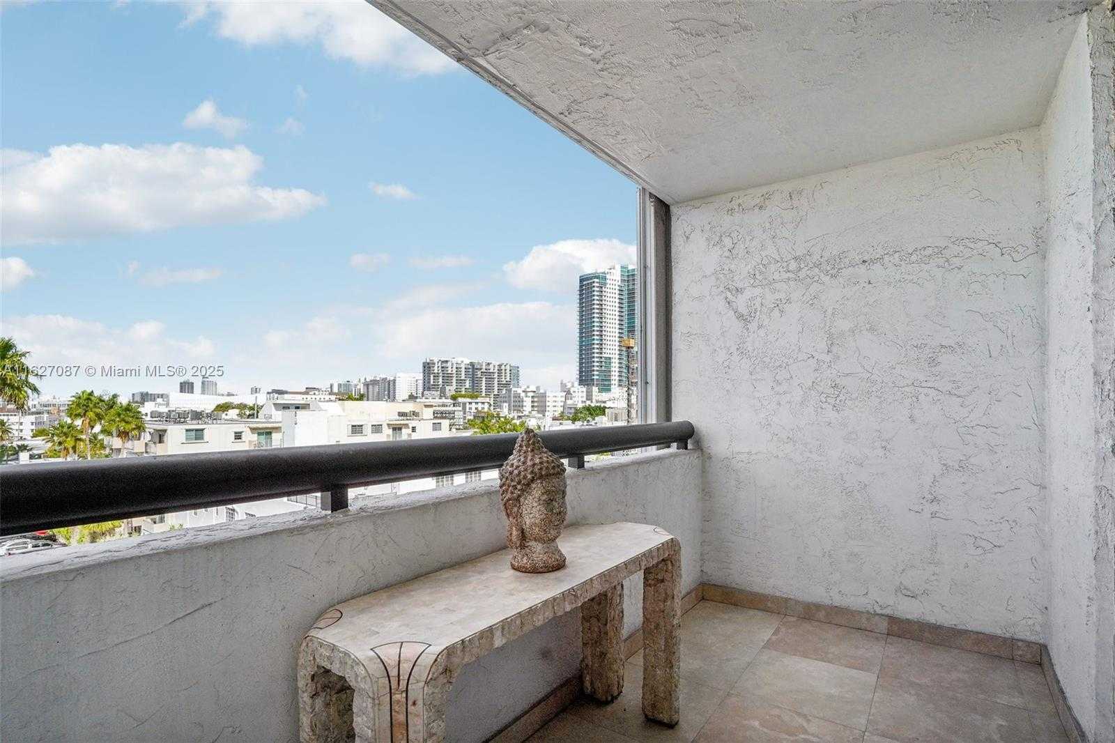 Small Image of 1775 WASHINGTON AVE #7C, Miami Beach Number 31