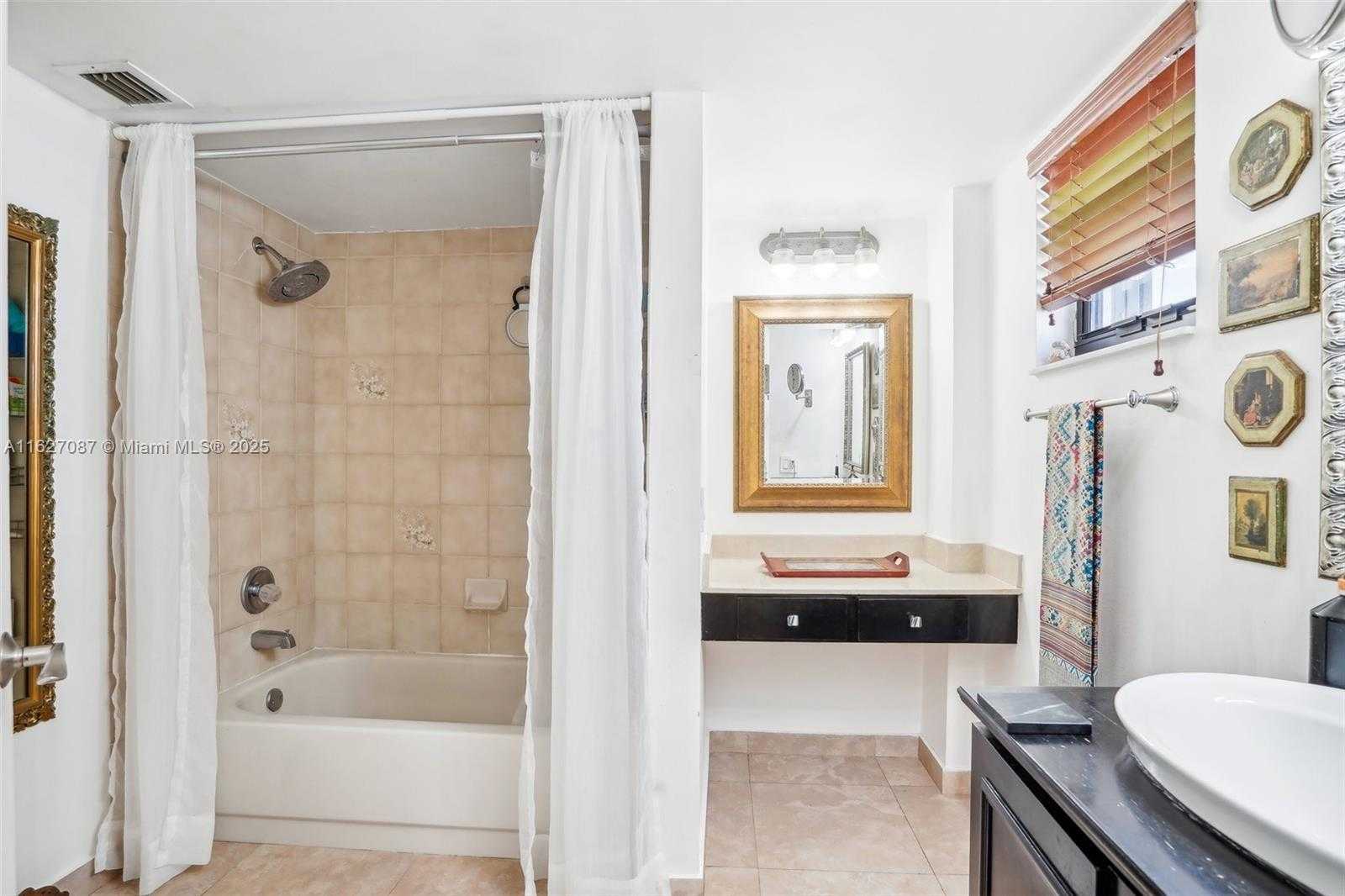 Small Image of 1775 WASHINGTON AVE #7C, Miami Beach Number 35
