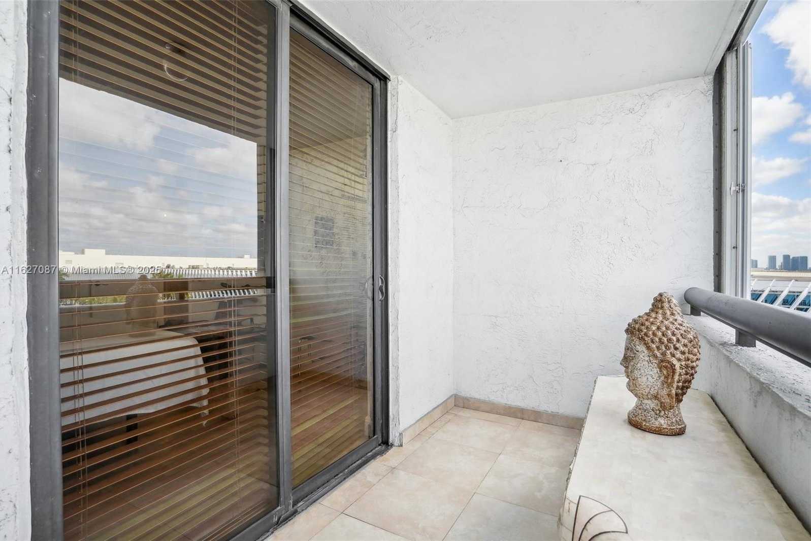 Small Image of 1775 WASHINGTON AVE #7C, Miami Beach Number 38