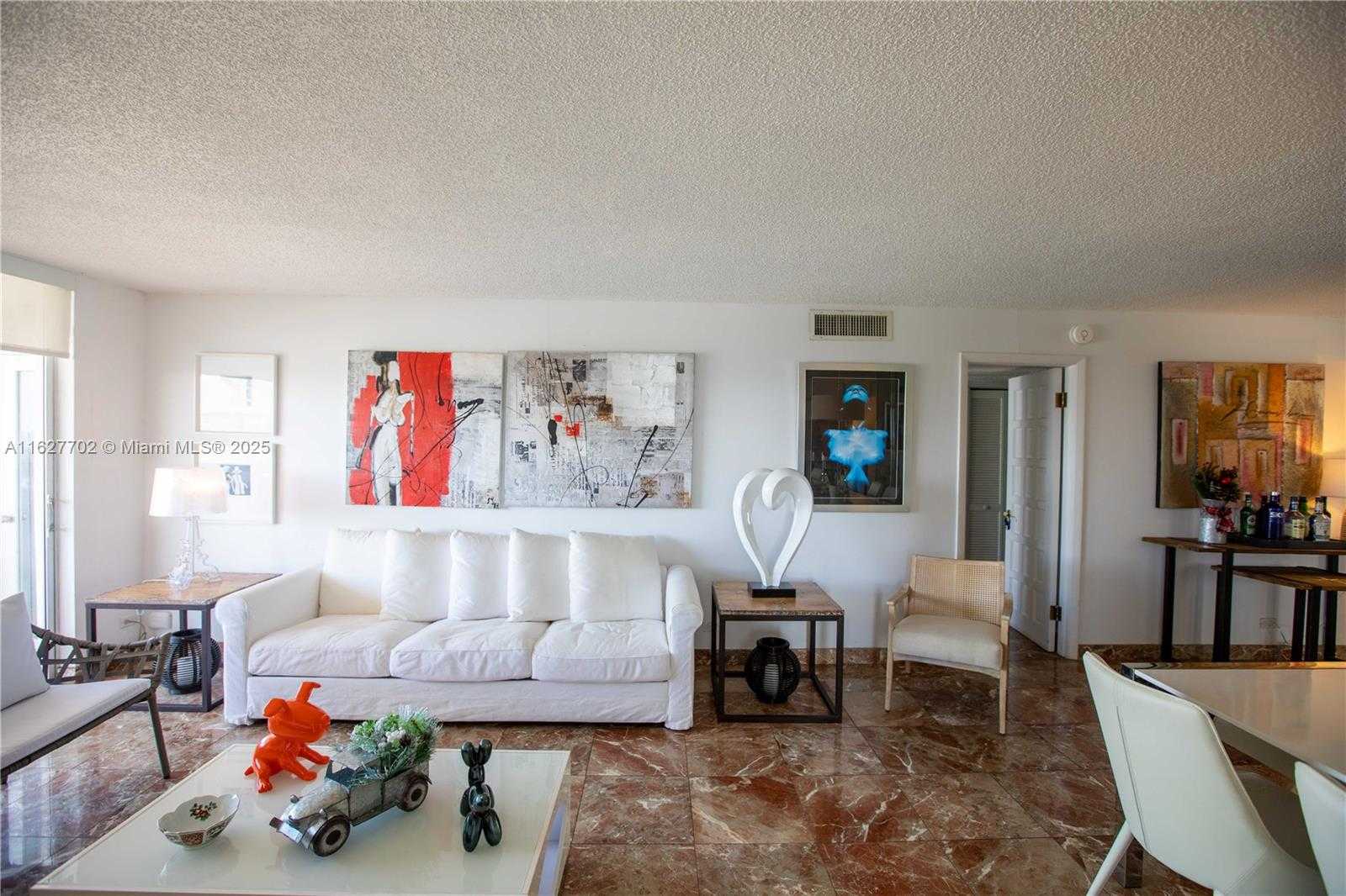 Small Image of 6039 COLLINS AVE #1728, Miami Beach Number 11