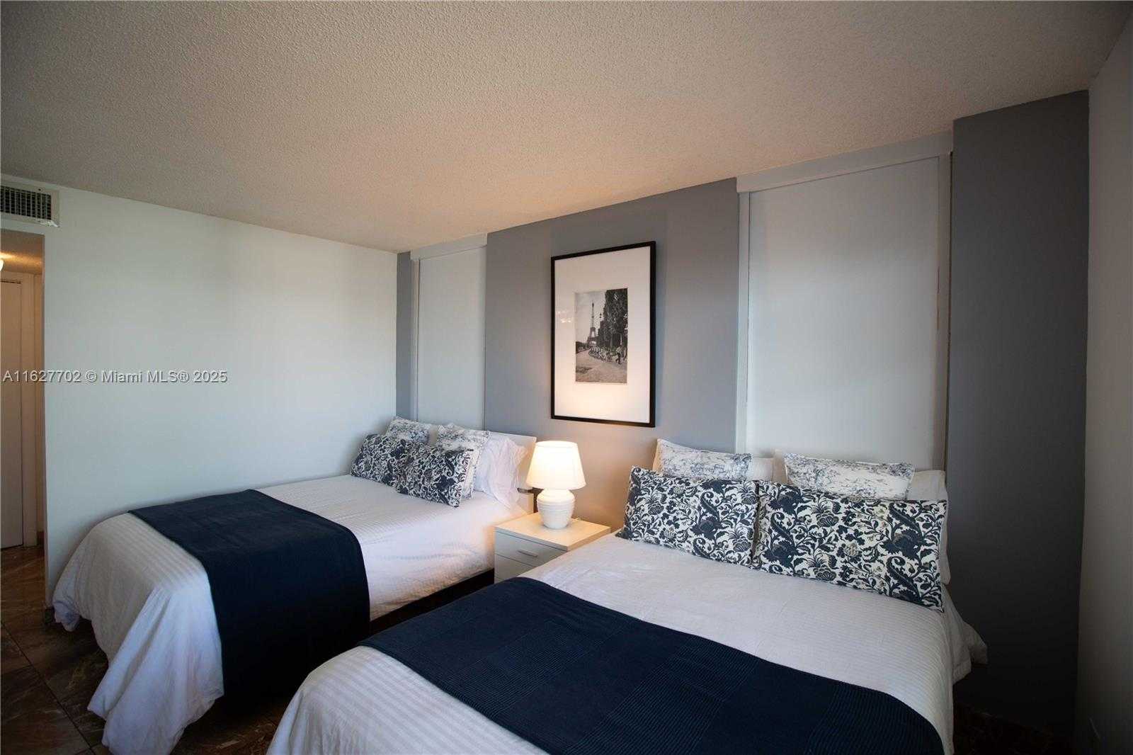 Small Image of 6039 COLLINS AVE #1728, Miami Beach Number 17