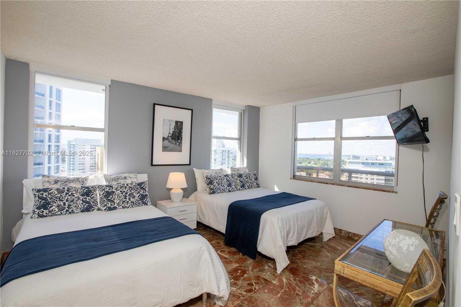 Small Image of 6039 COLLINS AVE #1728, Miami Beach Number 18