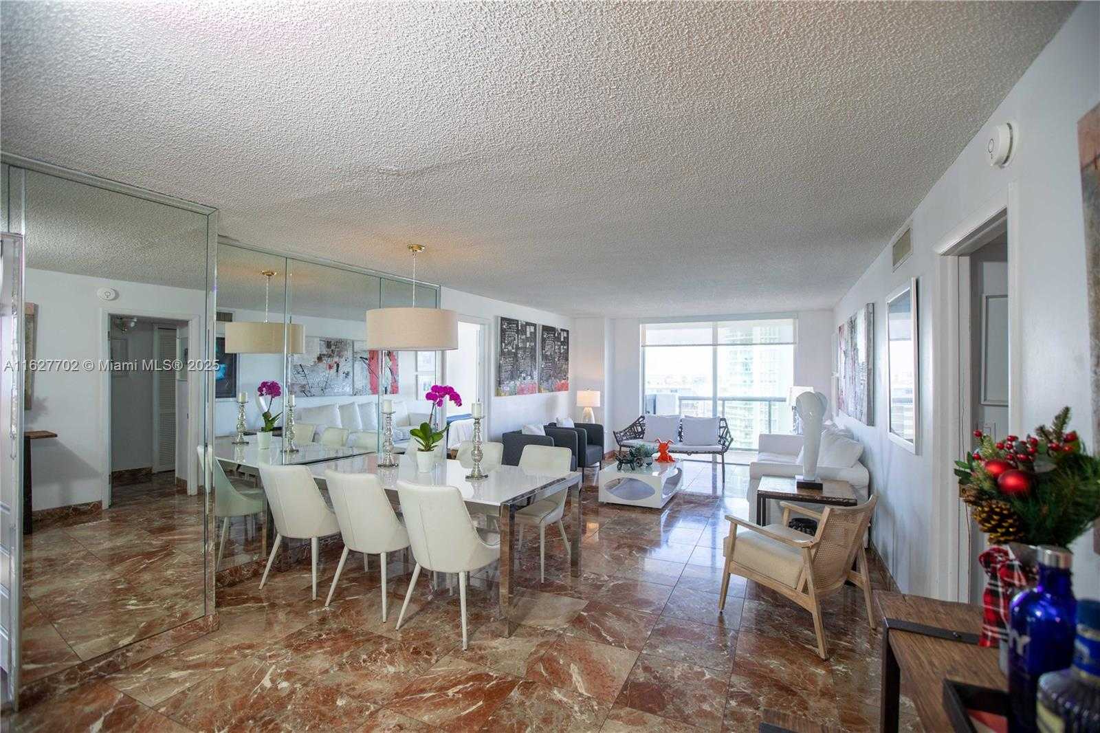 Small Image of 6039 COLLINS AVE #1728, Miami Beach Number 2