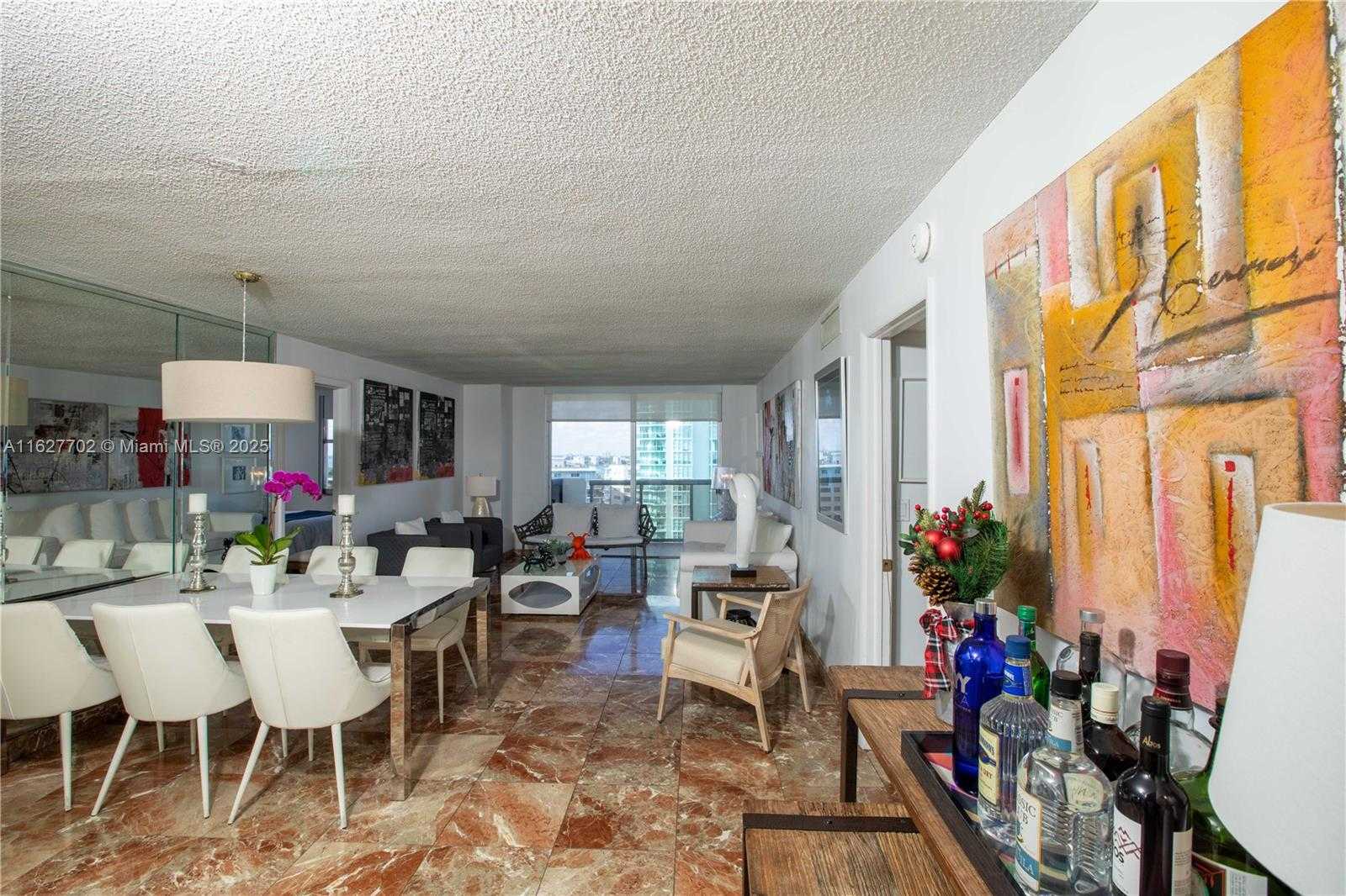 Small Image of 6039 COLLINS AVE #1728, Miami Beach Number 9