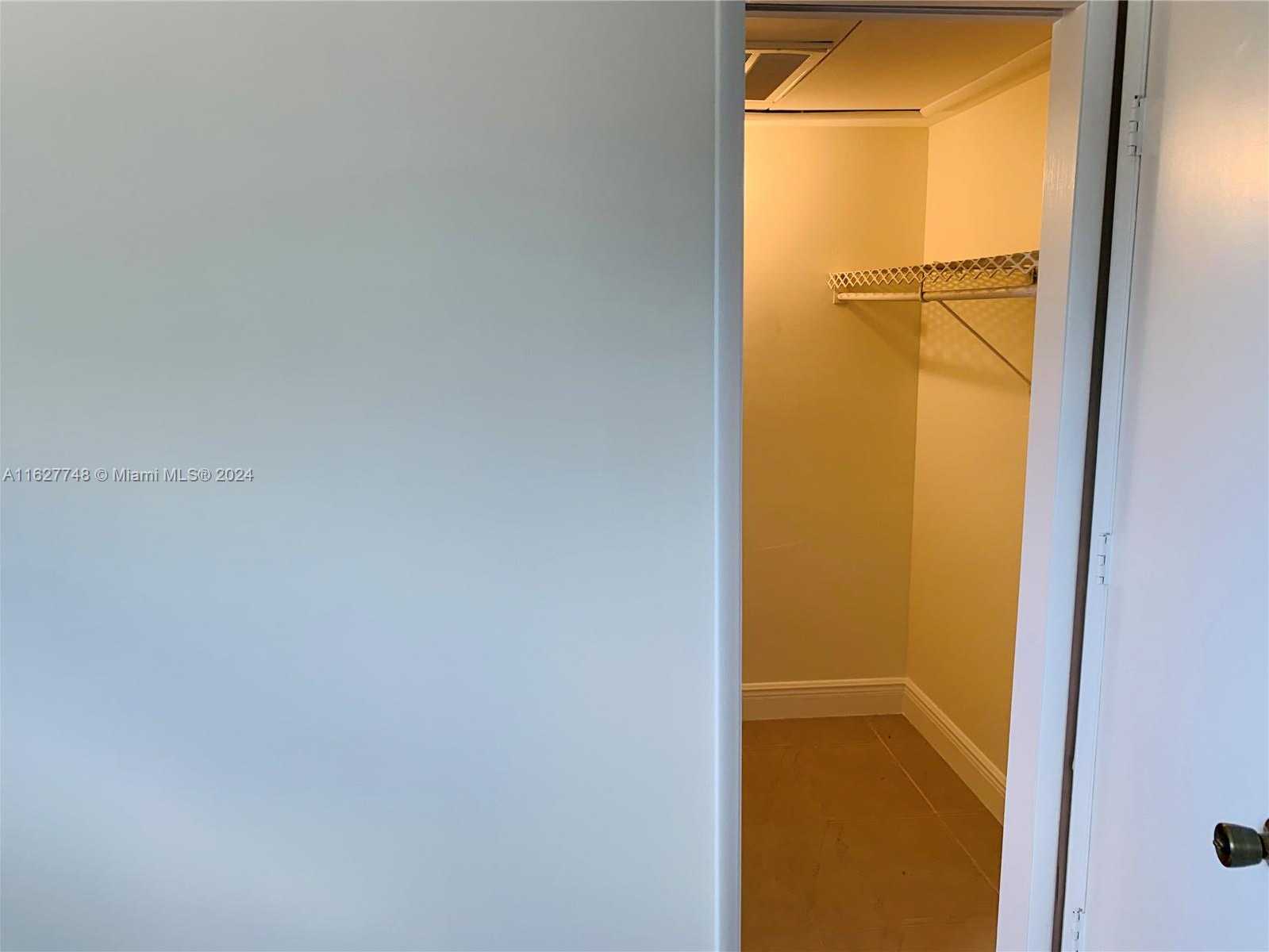 Small Image of 251 SOUTH CYPRESS RD #125, Pompano Beach Number 12