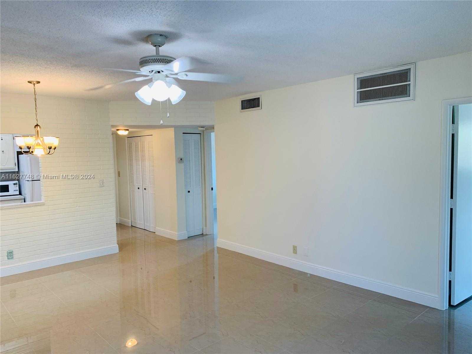 Small Image of 251 SOUTH CYPRESS RD #125, Pompano Beach Number 13