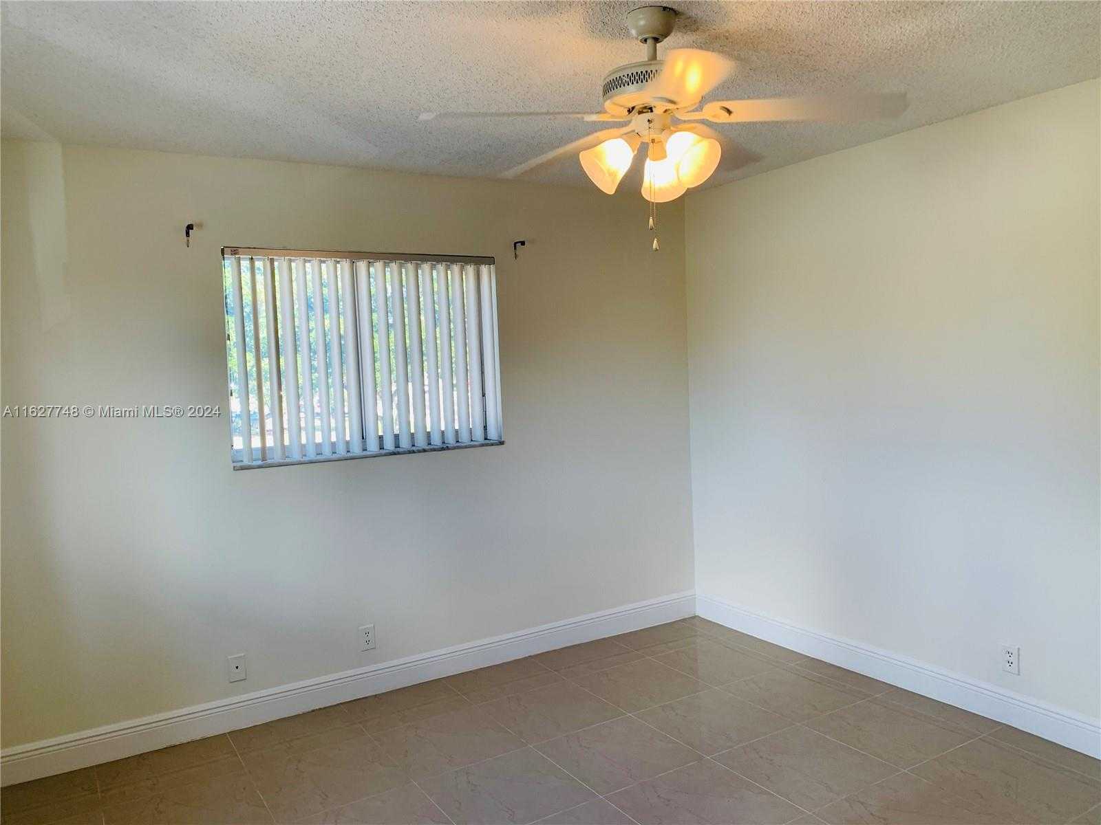 Small Image of 251 SOUTH CYPRESS RD #125, Pompano Beach Number 14