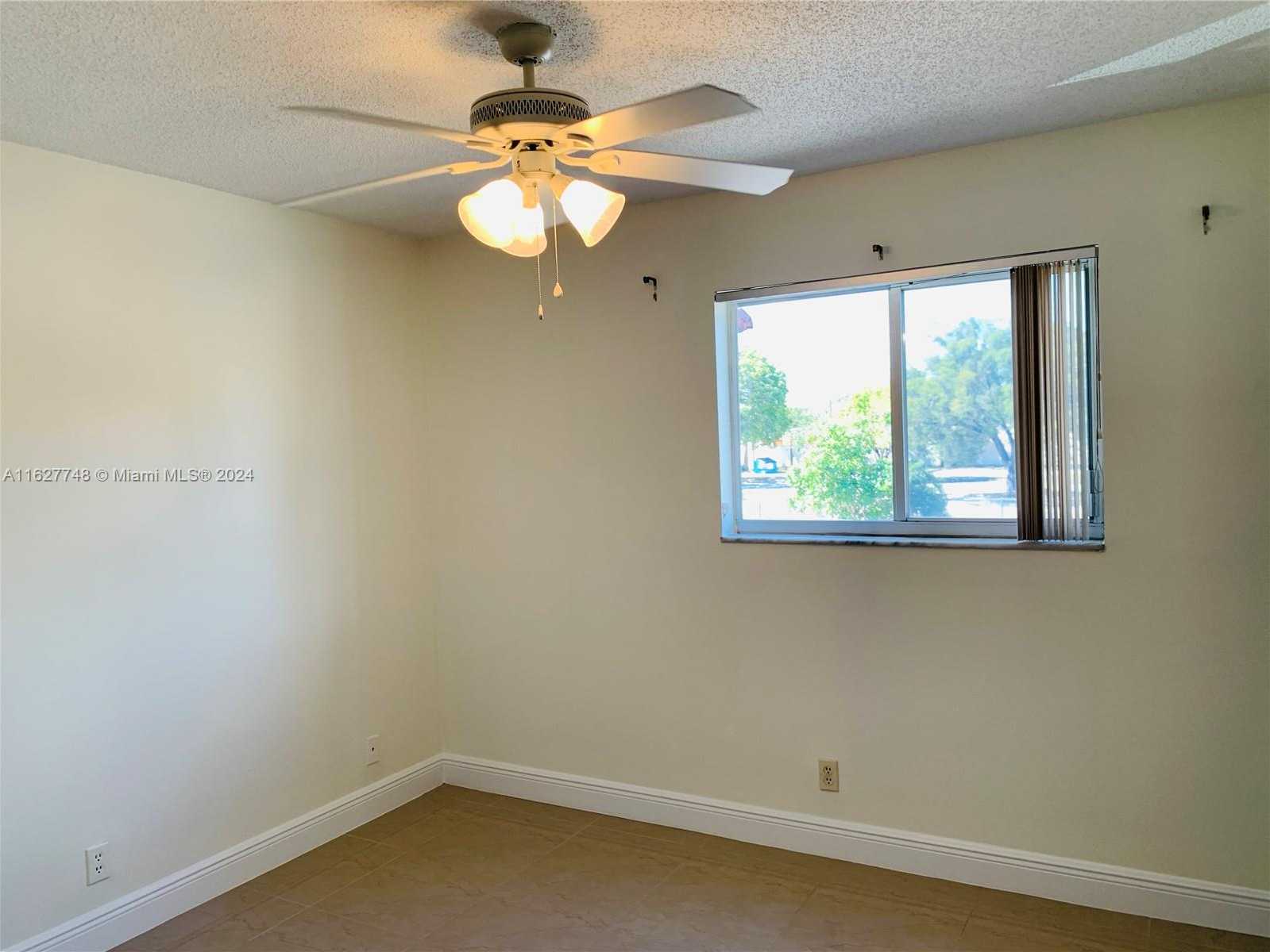 Small Image of 251 SOUTH CYPRESS RD #125, Pompano Beach Number 20