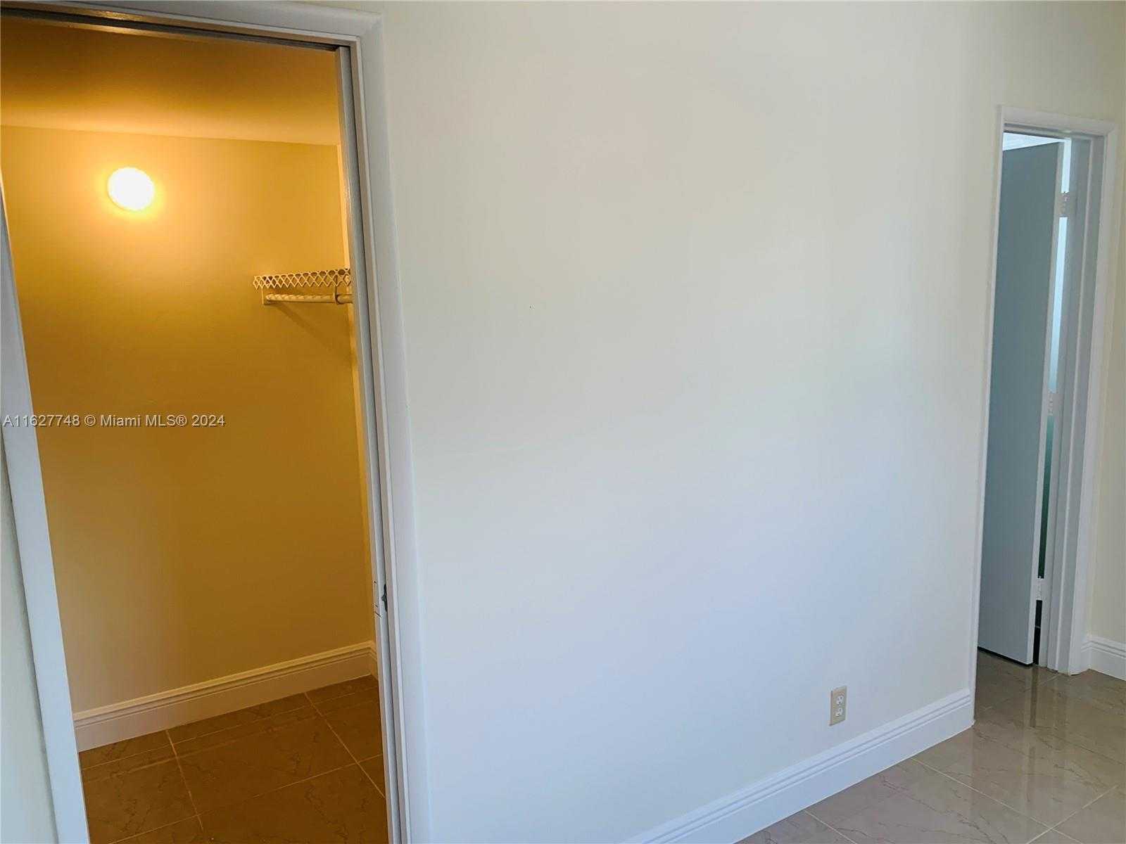 Small Image of 251 SOUTH CYPRESS RD #125, Pompano Beach Number 21