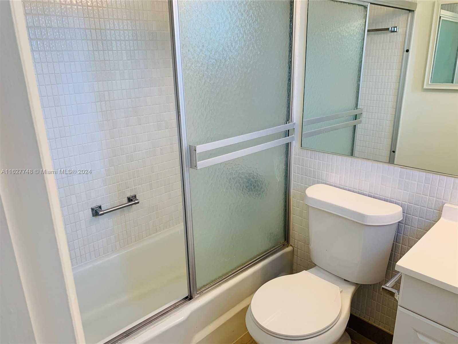 Small Image of 251 SOUTH CYPRESS RD #125, Pompano Beach Number 24