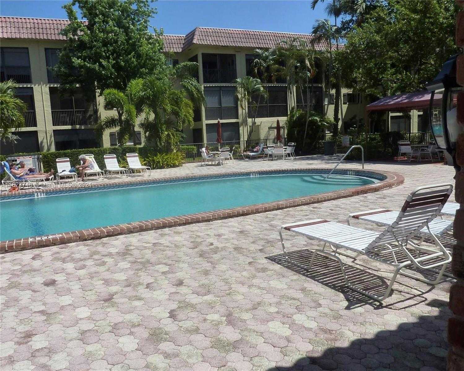 Small Image of 251 SOUTH CYPRESS RD #125, Pompano Beach Number 33