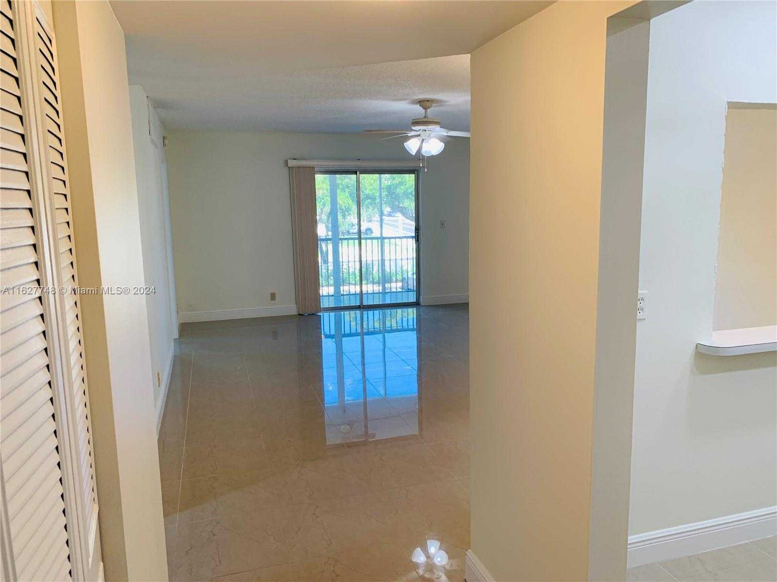 Small Image of 251 SOUTH CYPRESS RD #125, Pompano Beach Number 7