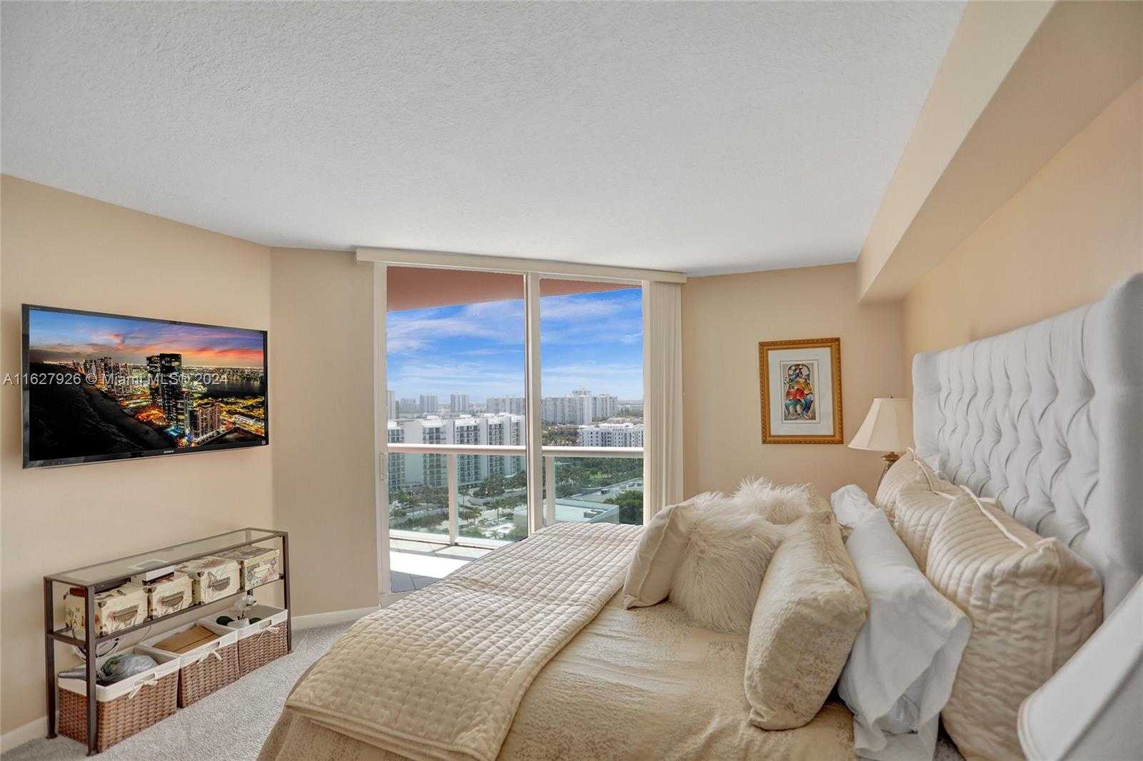 Small Image of 3370 HIDDEN BAY DR #2114, Aventura Number 17