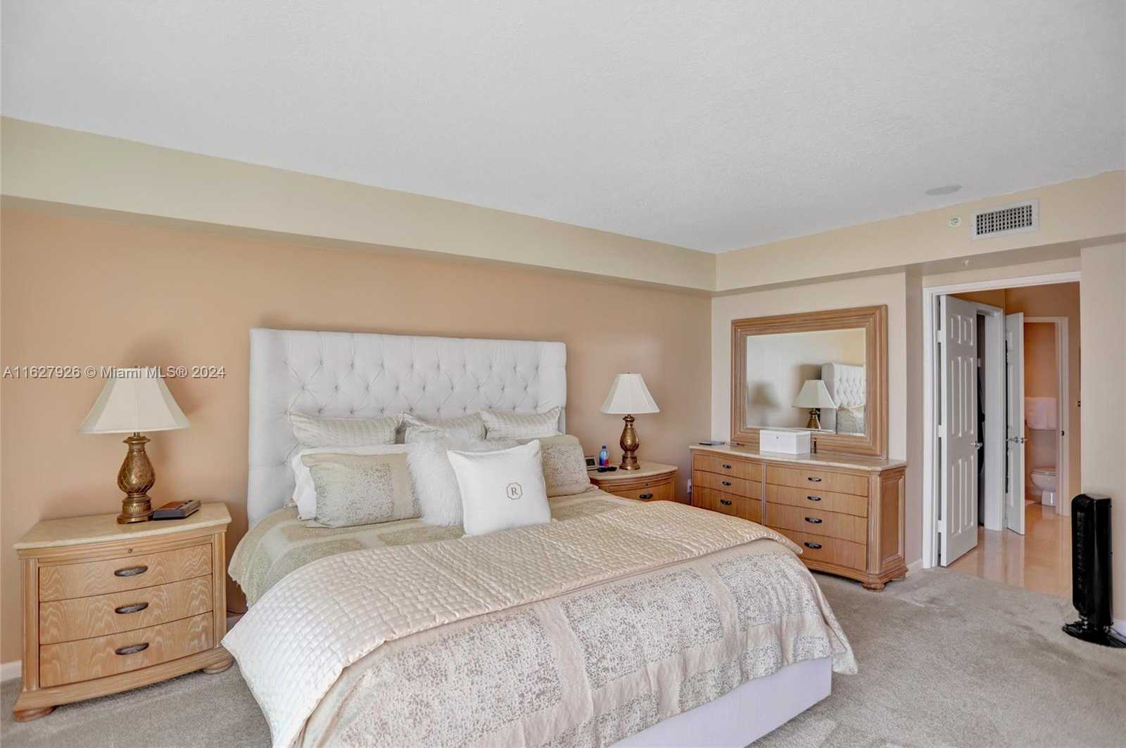 Small Image of 3370 HIDDEN BAY DR #2114, Aventura Number 18