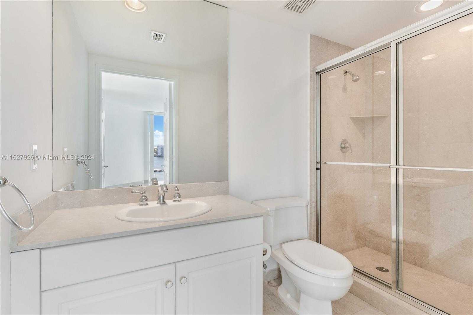 Small Image of 3370 HIDDEN BAY DR #2114, Aventura Number 23