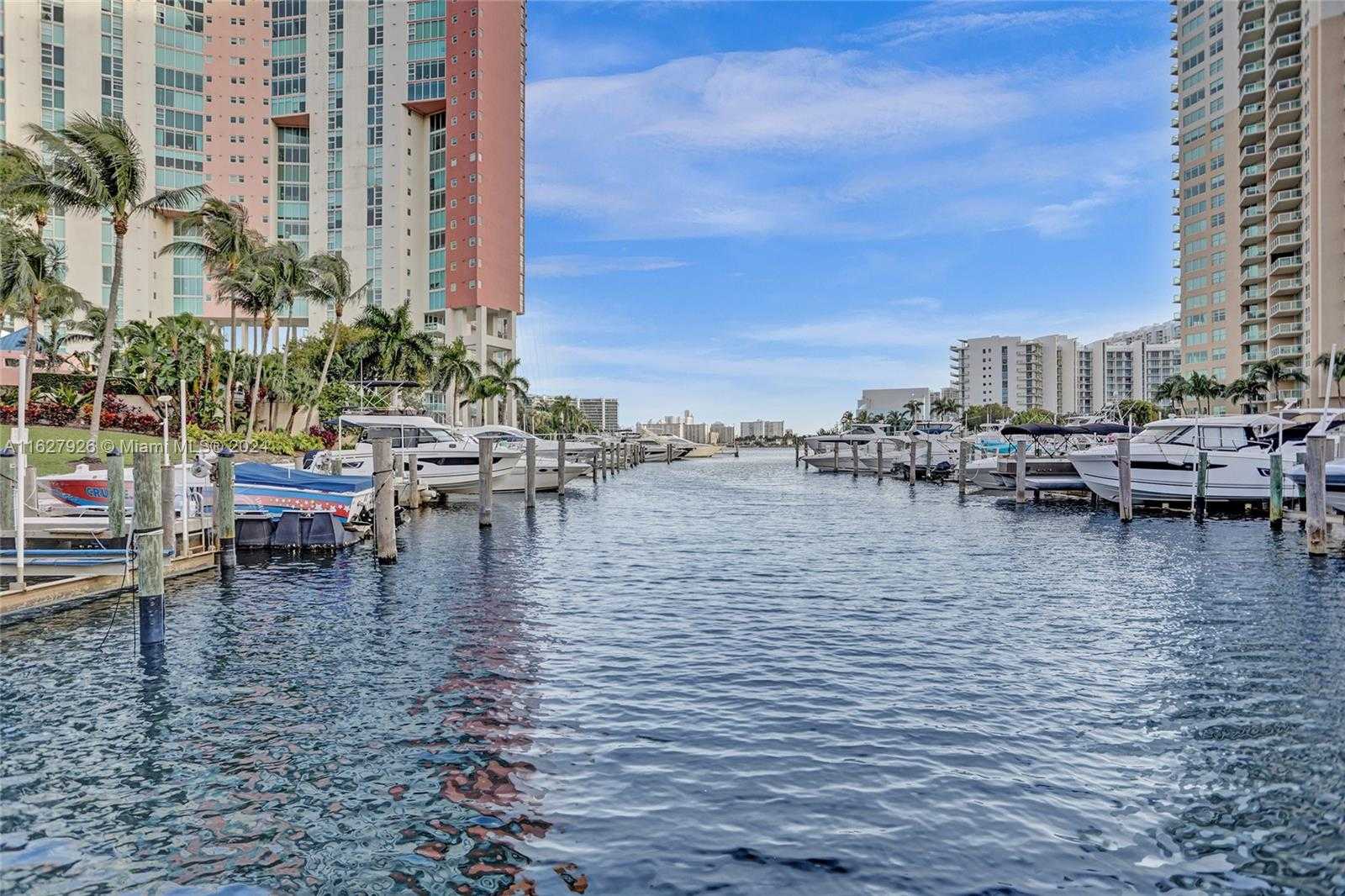 Small Image of 3370 HIDDEN BAY DR #2114, Aventura Number 38