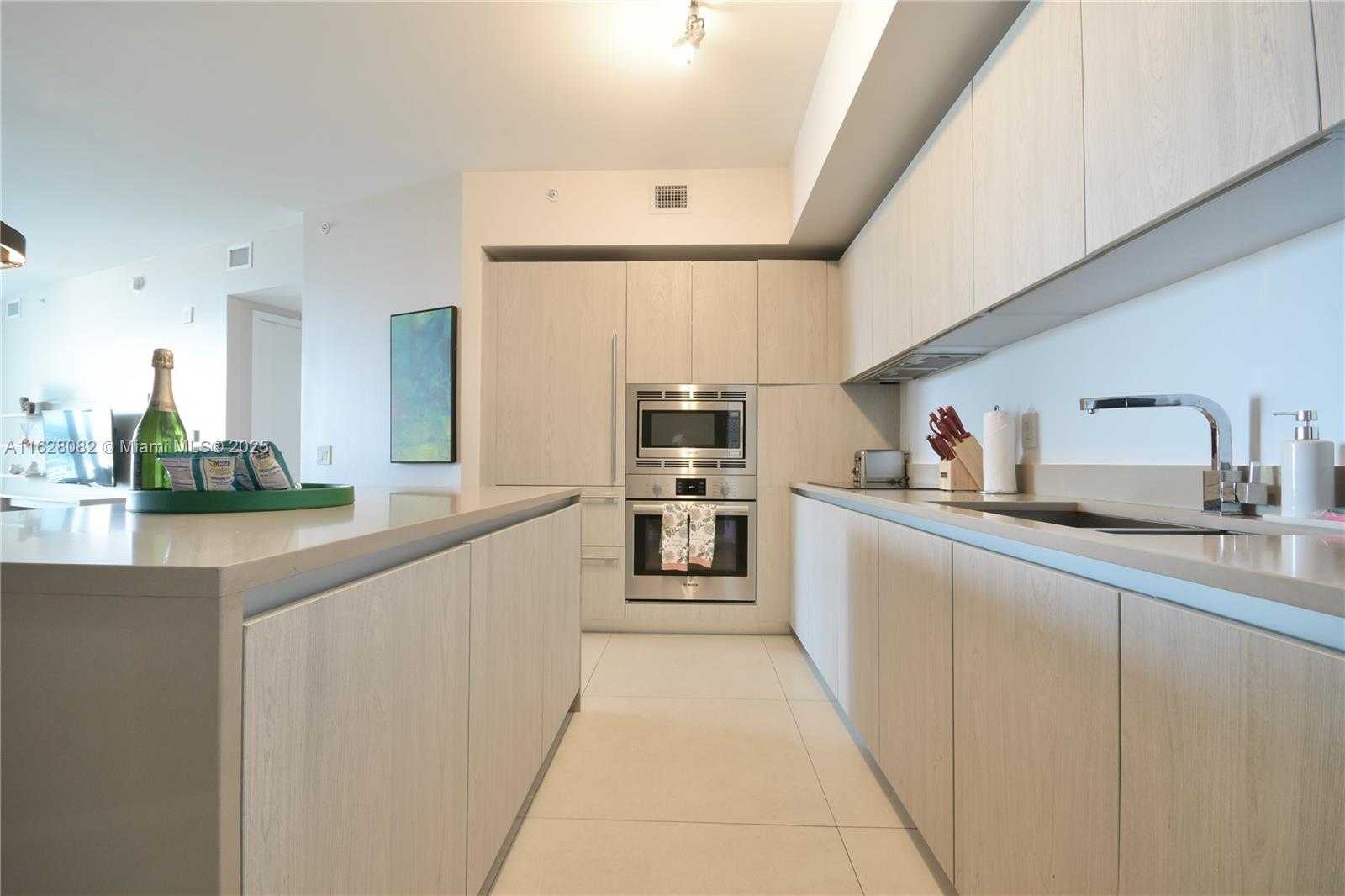Small Image of 4111 SOUTH OCEAN DR #1810, Hollywood Number 14