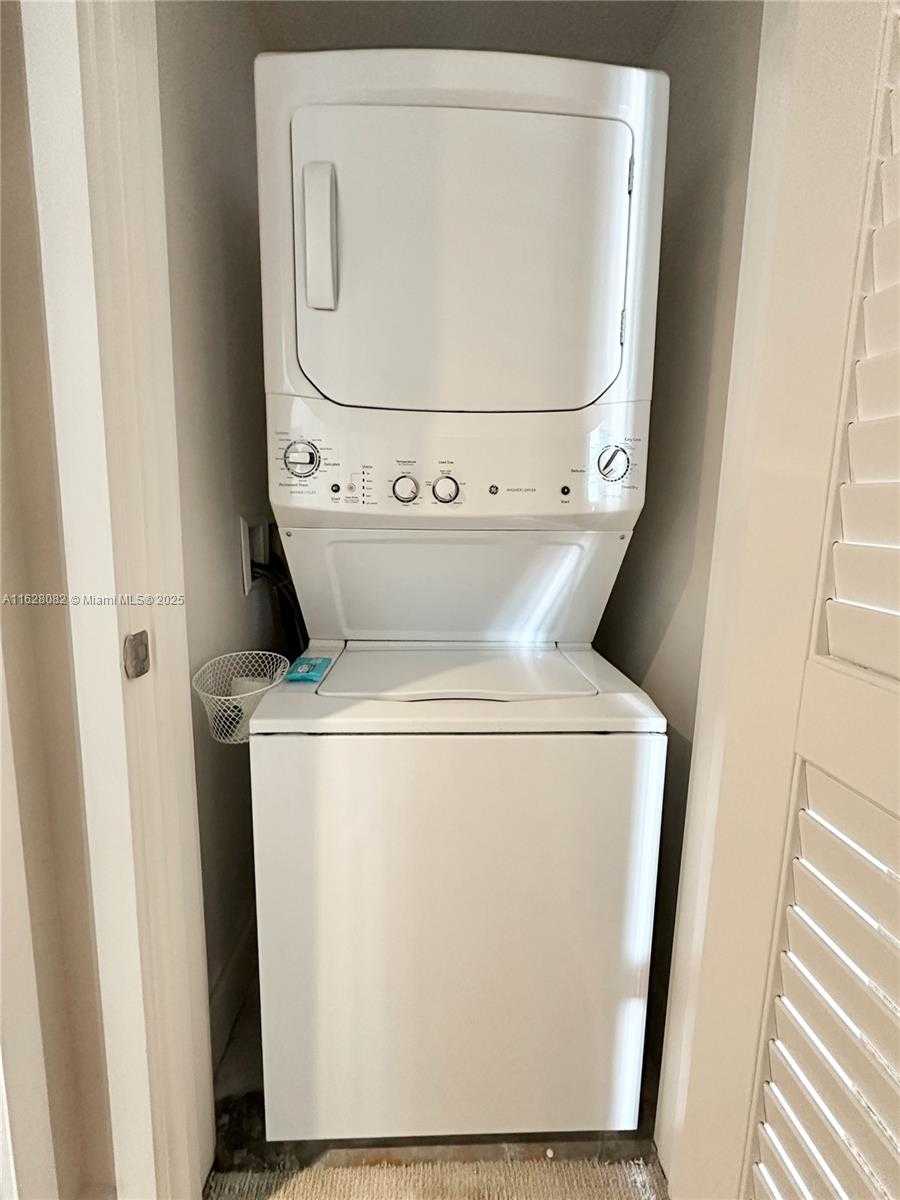 Small Image of 4111 SOUTH OCEAN DR #1810, Hollywood Number 27