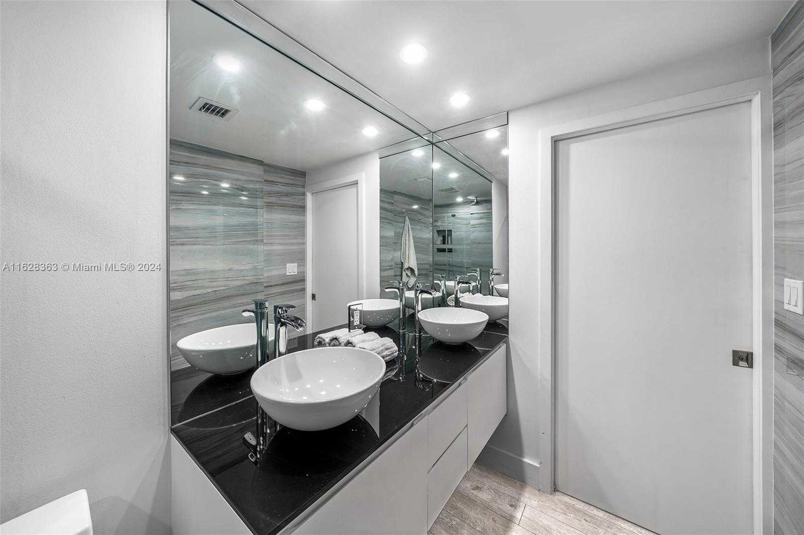 Small Image of 275 NORTH EAST 18TH ST #1208, Miami Number 35