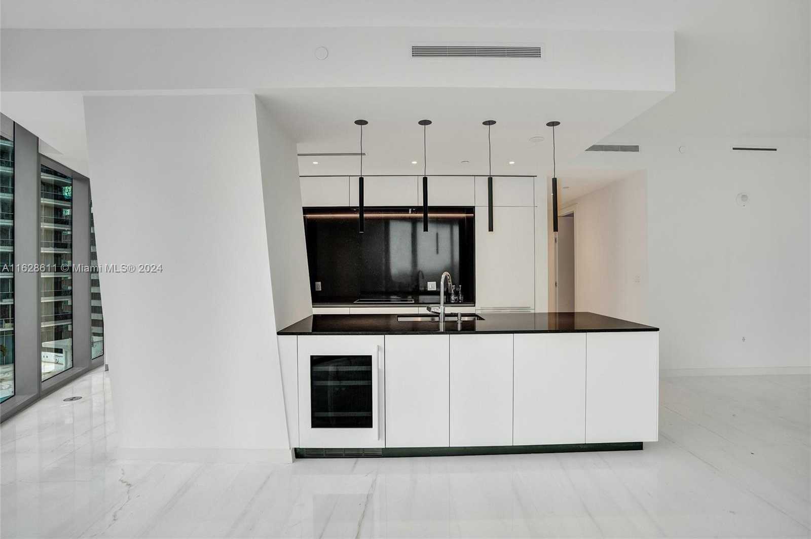 Small Image of 300 BISCAYNE BLVD WAY #1607, Miami Number 10