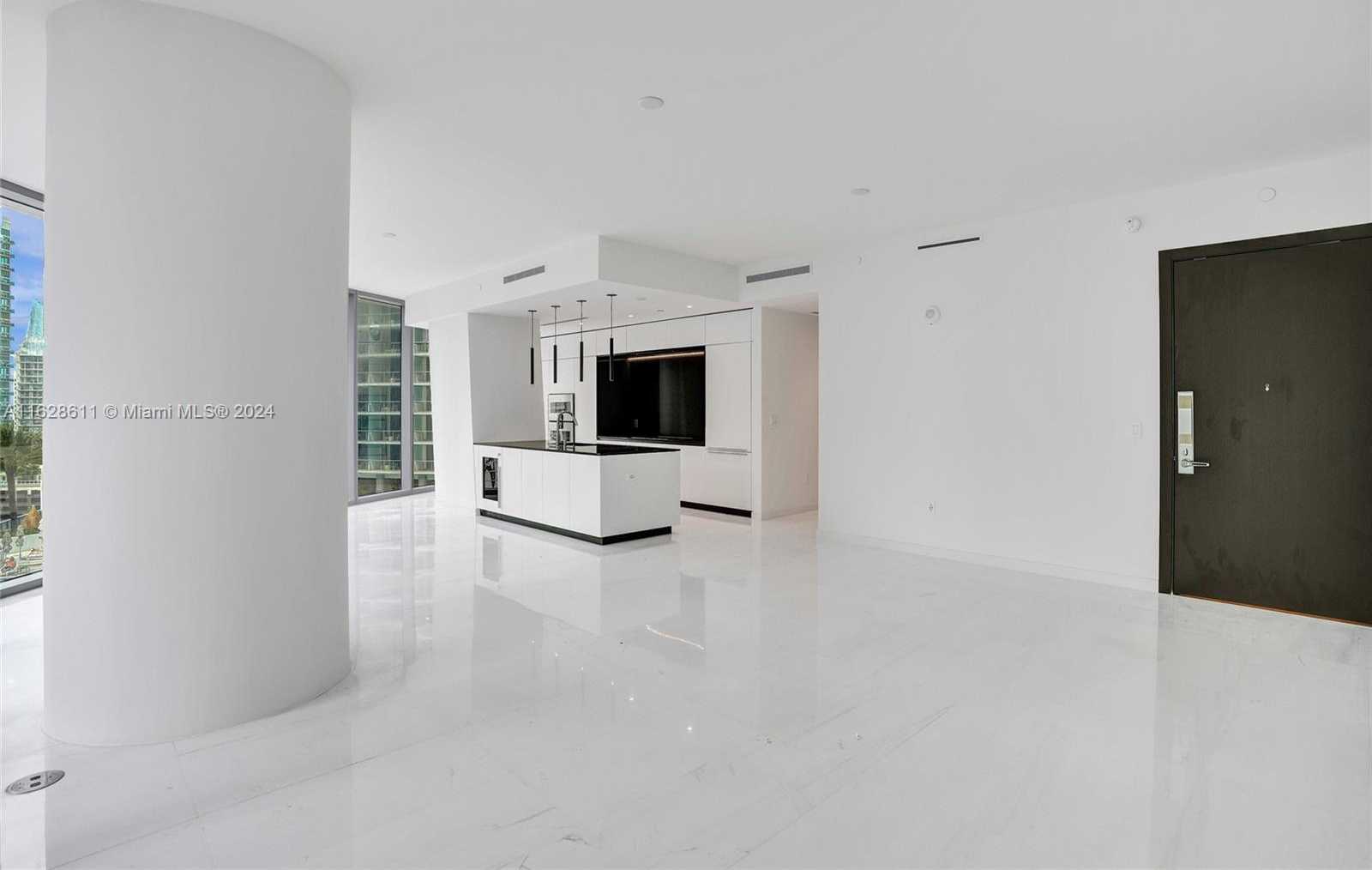 Small Image of 300 BISCAYNE BLVD WAY #1607, Miami Number 6