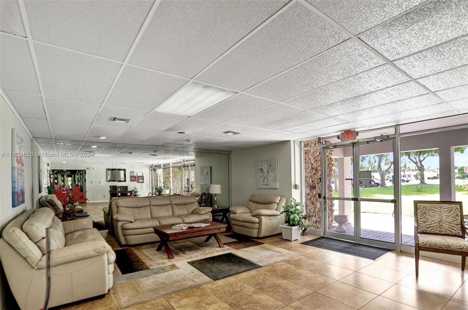 Small Image of 7897 GOLF CIR DR #107, Margate Number 27