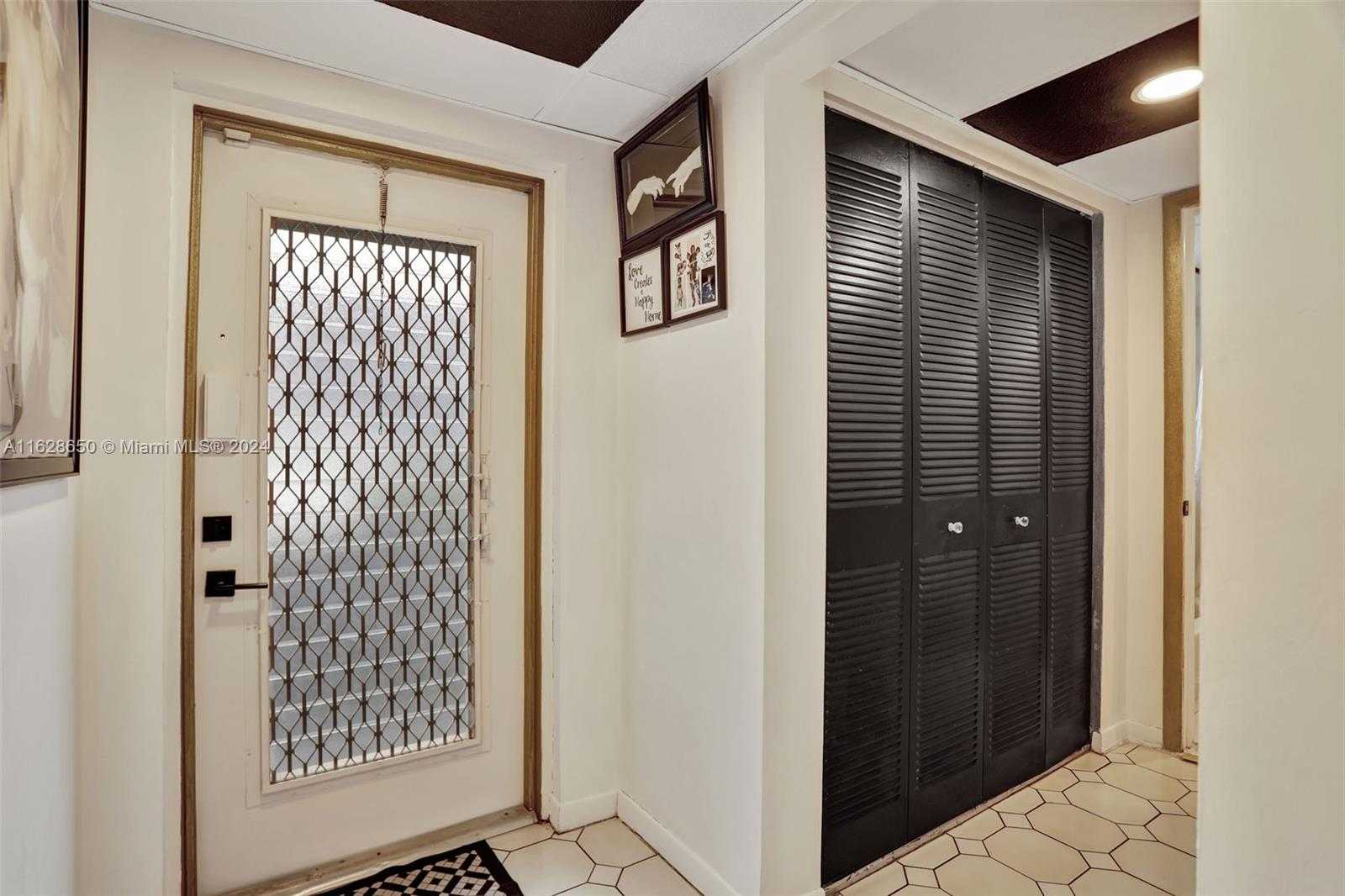 Small Image of 7897 GOLF CIR DR #107, Margate Number 8