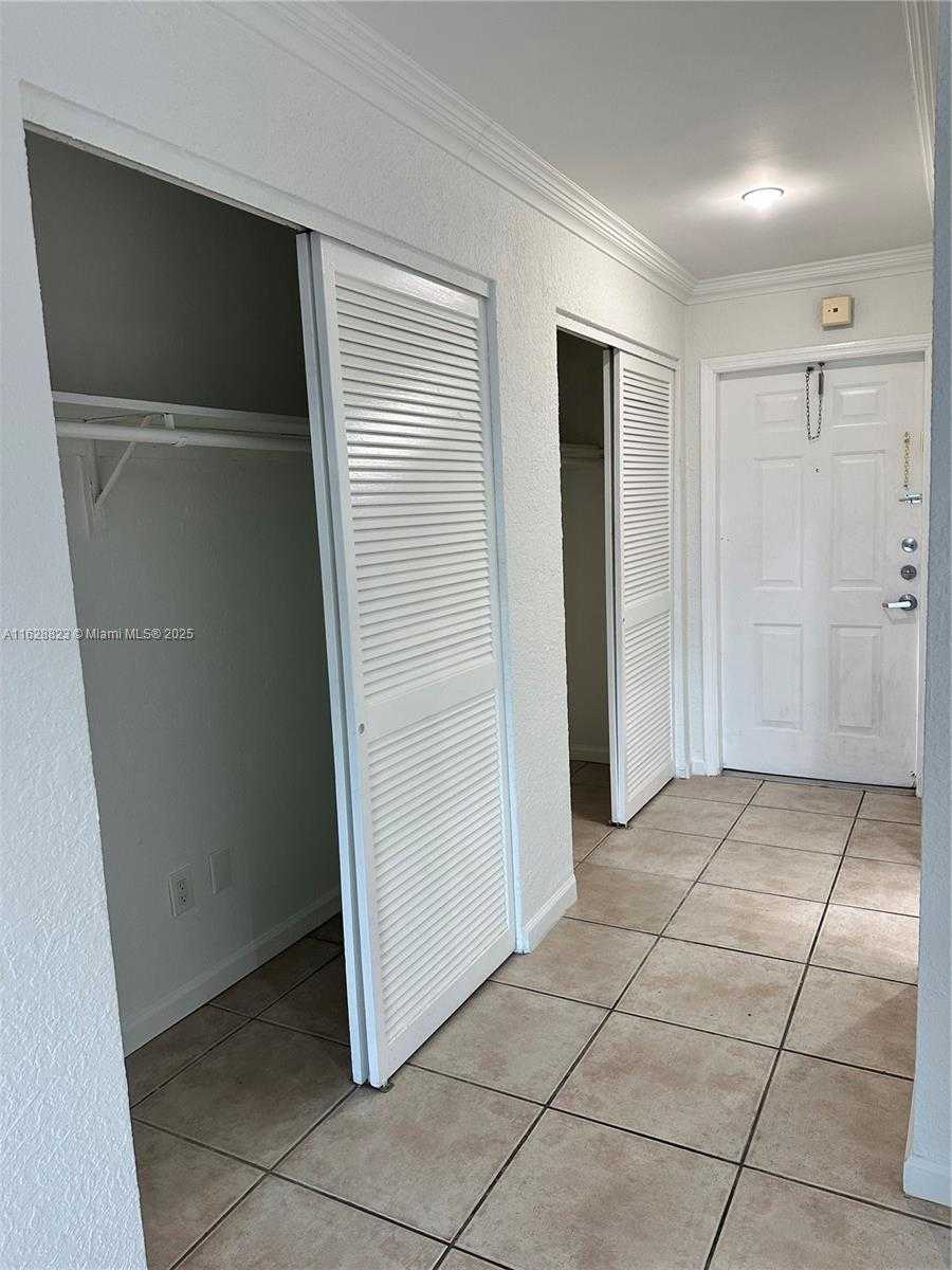 Small Image of 8600 SOUTH WEST 67TH AVE #908, Pinecrest Number 16
