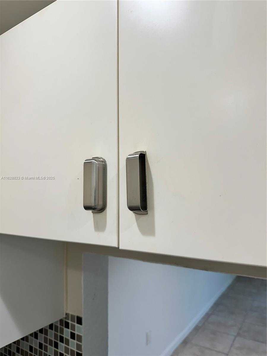 Small Image of 8600 SOUTH WEST 67TH AVE #908, Pinecrest Number 19